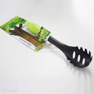 Spaghetti spoon with bird-shaped handle