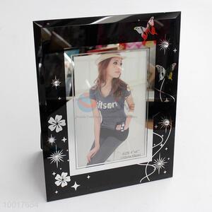 Black photo frame with flower pattern