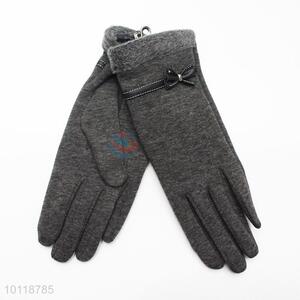 Fashion Gray Soft Mirco Velvet Gloves with Bowknot