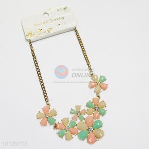Ladies favorite colorful stoned flower shaped alloy necklace