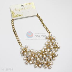 Flower shaped alloy pearl gold plating statement necklace