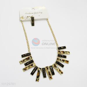 Rectangle leopard print stoned alloy necklace&earrings set