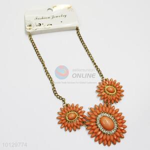 China manufacturer peach stoned alloy necklace