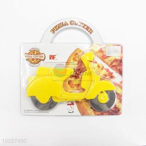 Motorcycle shaped double-bladed pizza cutter