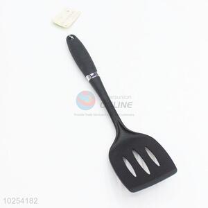 Top quality low price black leakage shovel