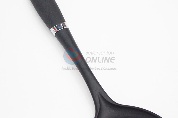 Top quality low price fashion black leakage shovel