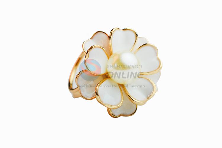 Fancy delicate top quality pearl scarf buckle