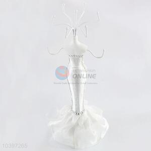 Customized new fashion model type resin jewelry display stand