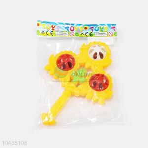 China Factory Plastic Baby Rattle Toys with Flower