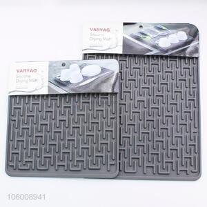 Best selling square maze embossing silicone cup mat