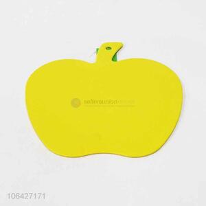 Promotional eco-friendly apple shaped cutting board