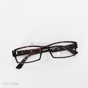 Factory Direct Sales Fashion Plastic Frame Adults Glasses