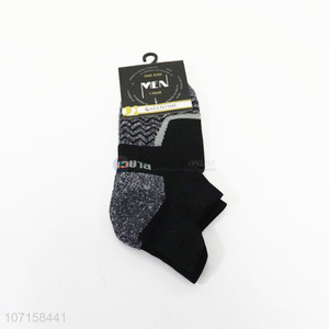 Fashion design men letters jacquard crew socks winter warm knitting socks