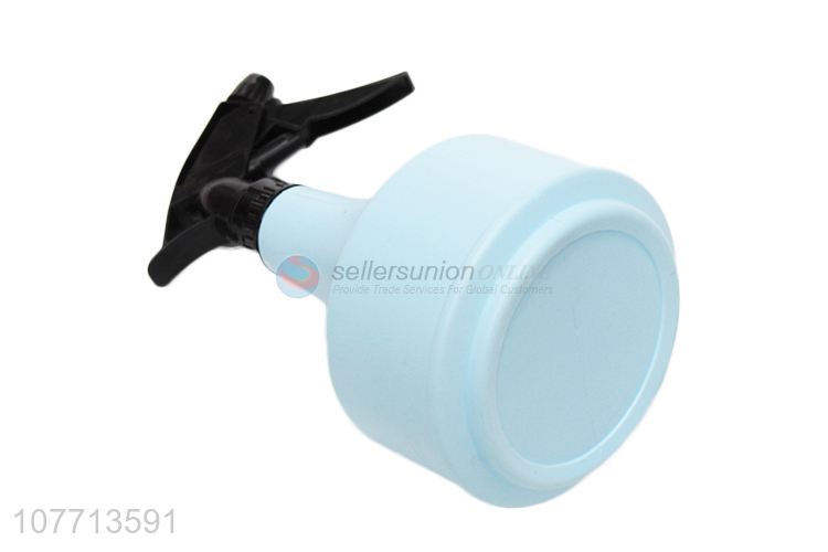 Good Quality Plastic Spray Bottle Hand Pressure Watering Can