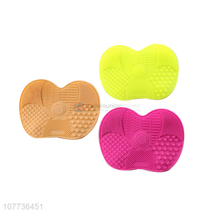 High quality apple shape silicone cosmetic brush cleaning pad soft scrubber board