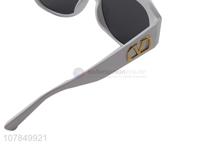 Good Price White Frame Sunglasses Fashion Eyeglasses