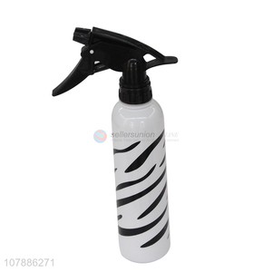 Good quality white printing plastic spray bottle creative watering can