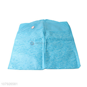 New arrival blue non-woven embossed suit dust bag