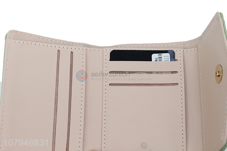 Yiwu wholesale simple design women mini portable wallet for sale