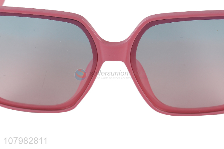 Hot Selling Summer Sunglasses Fashion Eyewear For Women