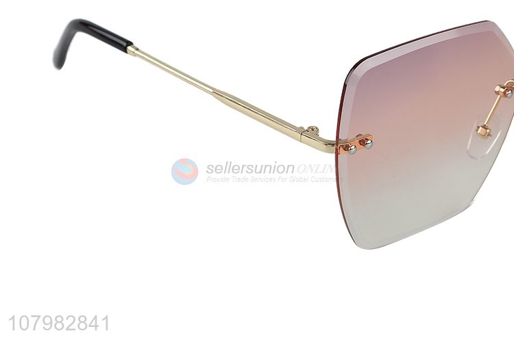 Top Quality Fashion Sunglasses Stylish Sun Glasses For Adults