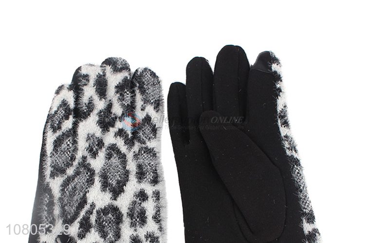 Good price ladies fashion plus velvet gloves wholesale