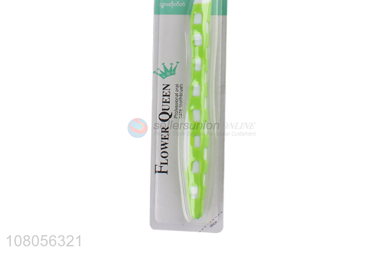 Yiwu export green plastic toothbrush portable travel toothbrush