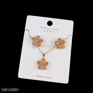 Hot sale colored rhinestone flower pendant necklace and earring set