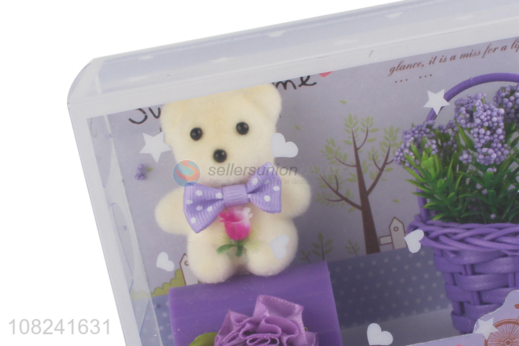 Factory direct sale new year gifts bear gift set with flower basket