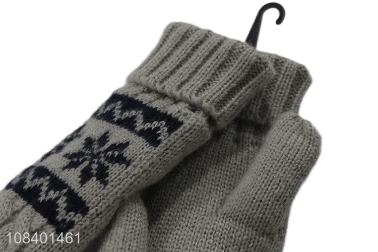 Factory price thickend winter outdoor gloves for sale