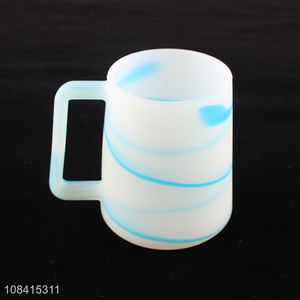 Yiwu wholesale 380ml food-grade silicone water cups