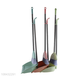 Yiwu direct sale plastic brooms set home cleaning supplies