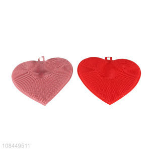 Hot selling heart shape silicone dish brush pot brush heat insulated pad
