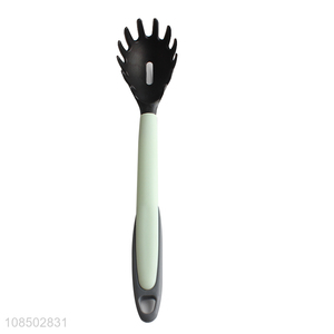 High quality plastic handle spaghetti spatula for kitchen