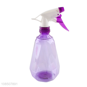 Latest products plastic clear hand pressure watering spray bottle