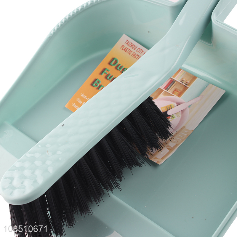 Online wholesale handheld tabletop dustpan and broom sweeper set