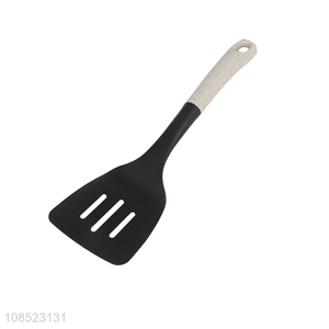 Factory price household kitchen utensils nylon slotted spatula
