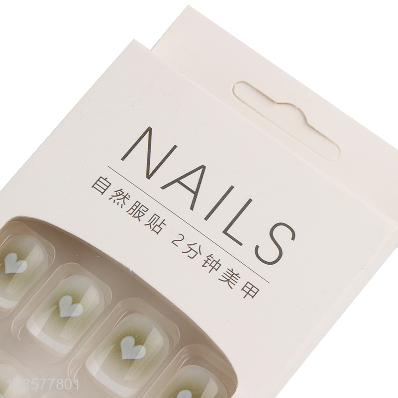 Latest products heart pattern fake nail for nail art decoration