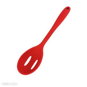 Wholesale food grade heat resistant silicone slotted basting spoon