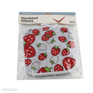 Wholesale heat resistant strawberry printed cotton pot holder heat pads
