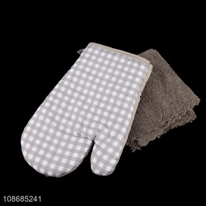 Good quality durable microwave oven mitt and cleaning towel set for kitchen