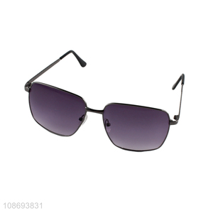Good quality lightweight metal frame polarized sunglasses for men women