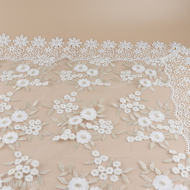 China factory white square tabletop decoration table cloth for sale