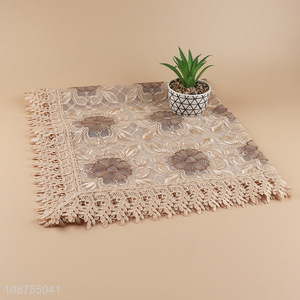 Online wholesale tabletop decoration embroidered table cloth table cover