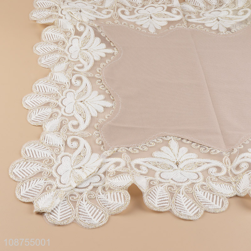 Good quality square tabletop decoration embroidered table cloth