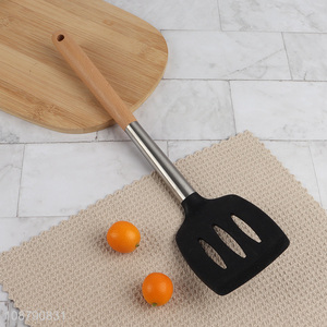 Wholesale heat resistant silicone slotted spatula for eggs