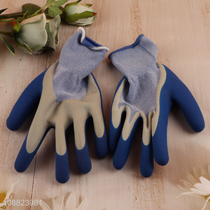 Good quality winter safety work gloves wear resistant dipping gloves
