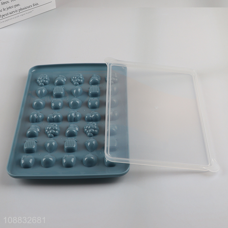 Hot selling plastic ice cube tray with lid and bin for freezer