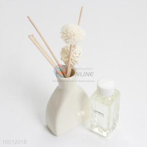 Natural Fragrance&Perfume With Chrysanthemum Decorated Ceramic Bottle