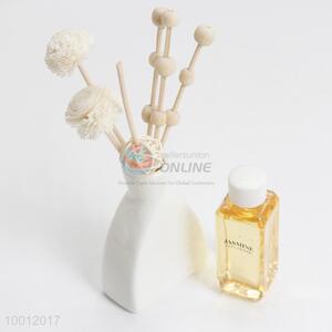 Hot Selling Fragrance&Perfume With Chrysanthemum&Bead Decorated Ceramic Bottle